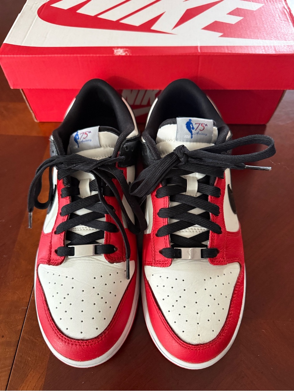 Nike Dunk Low EMB NBA 75th Anniversary “Chicago”